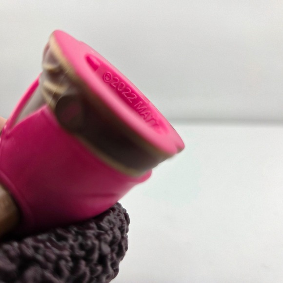 Fisher-Price Little People Girl Figure Pink Checkered Shirt Braids 2022 Mattel - Picture 5 of 5